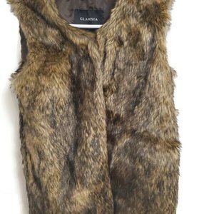Glamsia faux fur vest